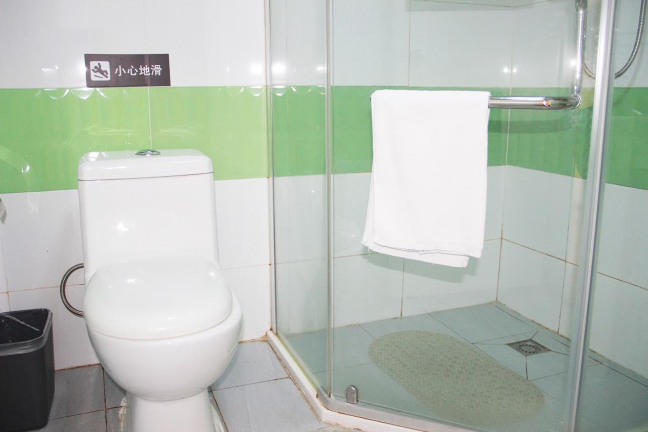 7Days Inn Yunfu Luoding Central Εξωτερικό φωτογραφία