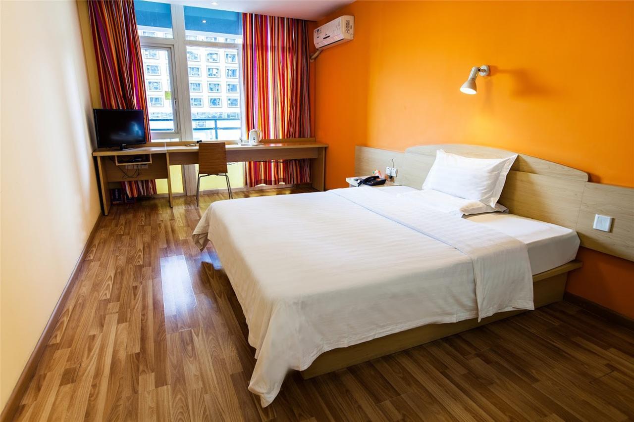 7Days Inn Yunfu Luoding Central Εξωτερικό φωτογραφία